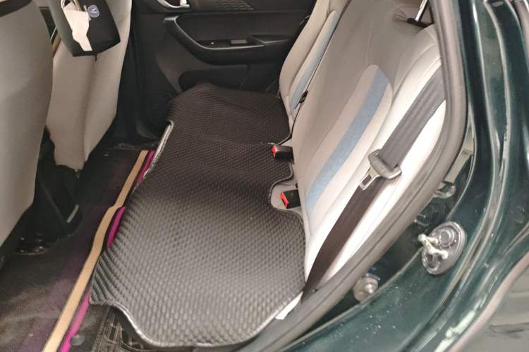 Used CHANGAN OSHAN Benni E-Star 2020 Heart Edition Lithium Iron Phosphate (31.18 kWh) Left Rear Seat