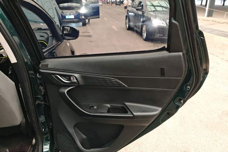 Used CHANGAN OSHAN Benni E-Star 2020 Heart Edition Lithium Iron Phosphate (31.18 kWh) Right Rear Door Interior