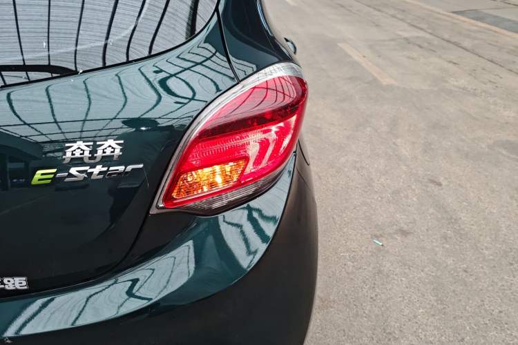 Used CHANGAN OSHAN Benni E-Star 2020 Heart Edition Lithium Iron Phosphate (31.18 kWh) Right Rear Taillight