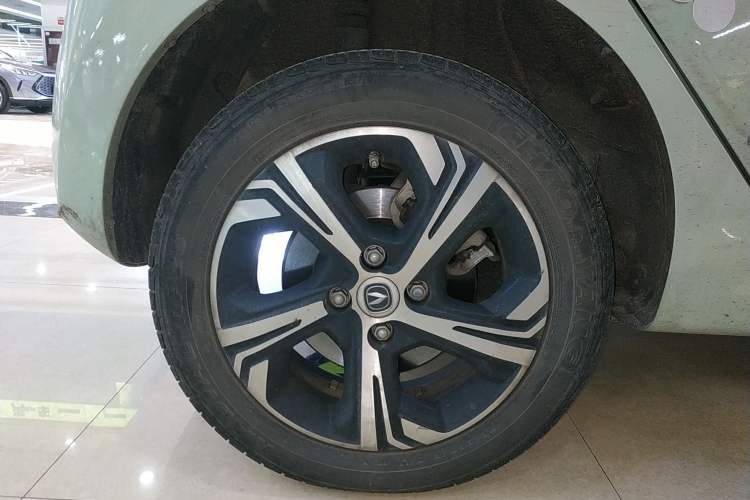 Used CHANGAN OSHAN Benni E-Star 2020 Heart Edition Lithium Iron Phosphate (31.18 kWh) Right Rear Wheel Hub