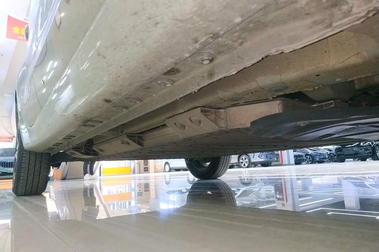 Used CHANGAN OSHAN Benni E-Star 2020 Heart Edition Lithium Iron Phosphate (31.18 kWh) Right Side Sill