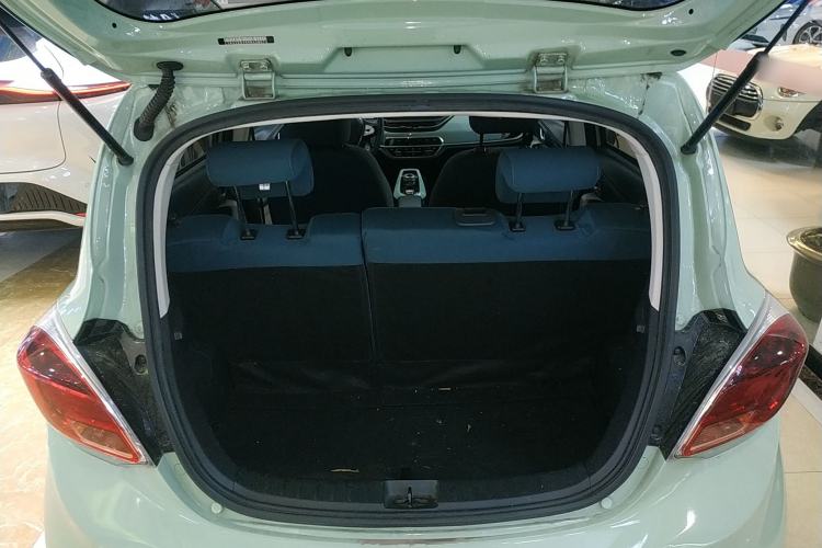 Used CHANGAN OSHAN Benni E-Star 2020 Heart Edition Lithium Iron Phosphate (31.18 kWh) Trunk