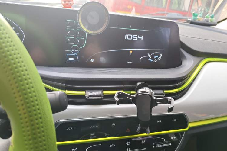 Used CHANGAN OSHAN Benni E-Star 2020 Heartbeat Edition NMC Lithium Audio And AC Panel