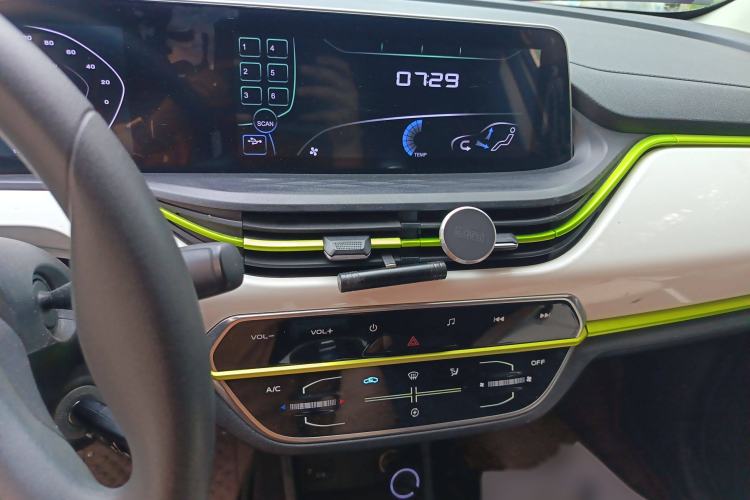Used CHANGAN OSHAN Benni E-Star 2020 Xinyue Edition Lithium Iron Phosphate (31.18 kWh) Audio And AC Panel
