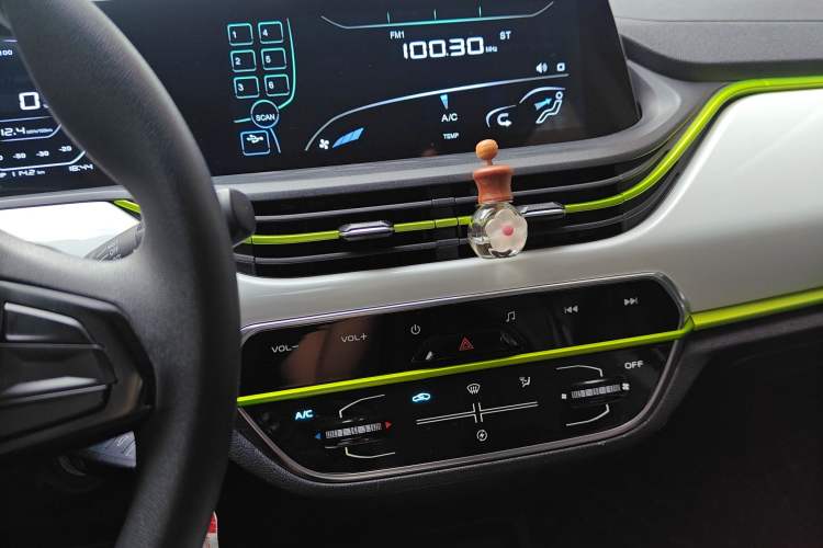 Used CHANGAN OSHAN Benni E-Star 2020 Heartbeat Edition NMC Lithium Audio And AC Panel