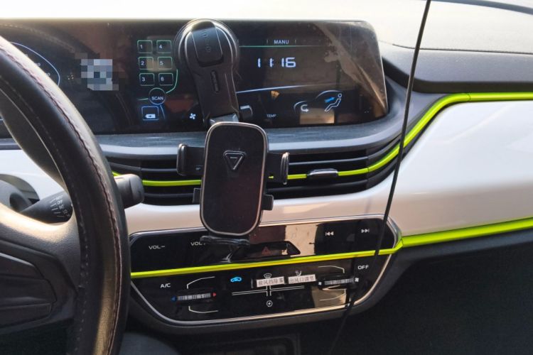 Used CHANGAN OSHAN Benni E-Star 2020 Heart Edition Lithium Iron Phosphate (31.18 kWh) Audio And AC Panel