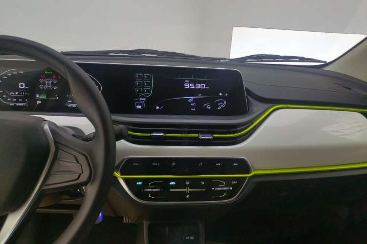 Used CHANGAN OSHAN Benni E-Star 2020 Heart Edition Lithium Iron Phosphate (31.95 kWh) Audio And AC Panel
