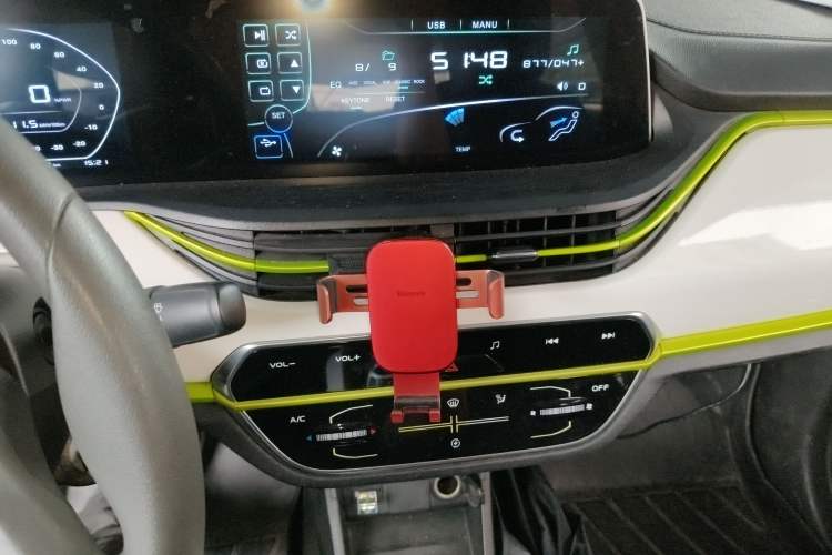 Used CHANGAN OSHAN Benni E-Star 2020 Heartbeat Edition NMC Lithium Audio And AC Panel