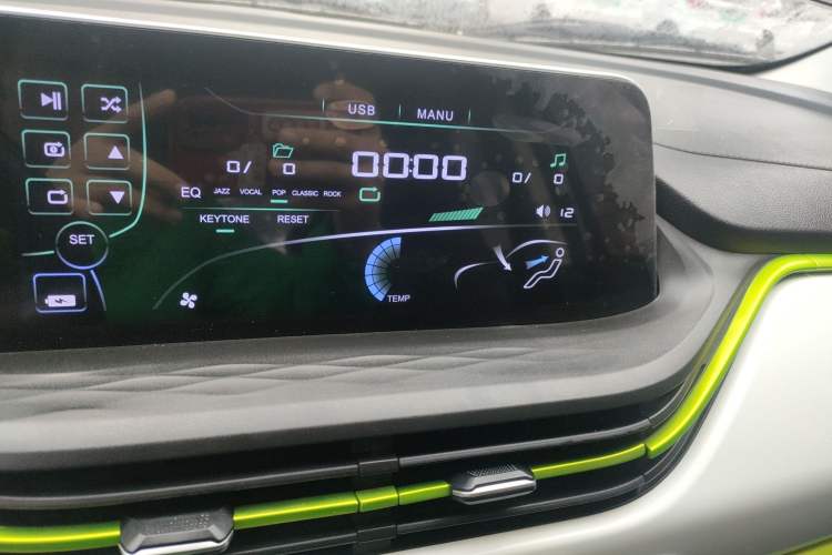 Used CHANGAN OSHAN Benni E-Star 2020 Heartbeat Edition NMC Lithium Audio And AC Panel