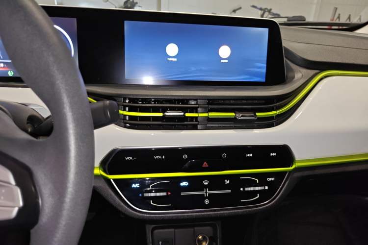 Used CHANGAN OSHAN Benni E-Star 2020 Xinyue Edition Lithium Iron Phosphate (31.95 kWh) Audio And AC Panel
