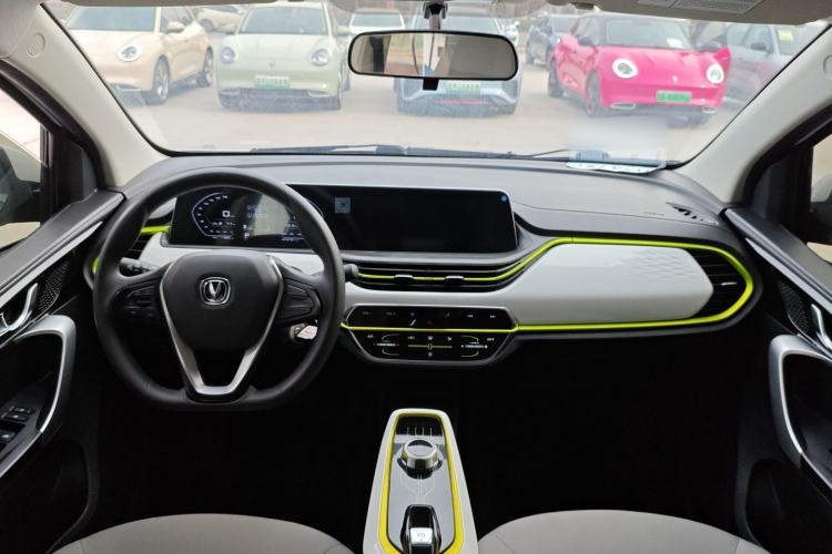 Used CHANGAN OSHAN Benni E-Star 2020 Heart Edition Lithium Iron Phosphate (31.95 kWh) Center Console
