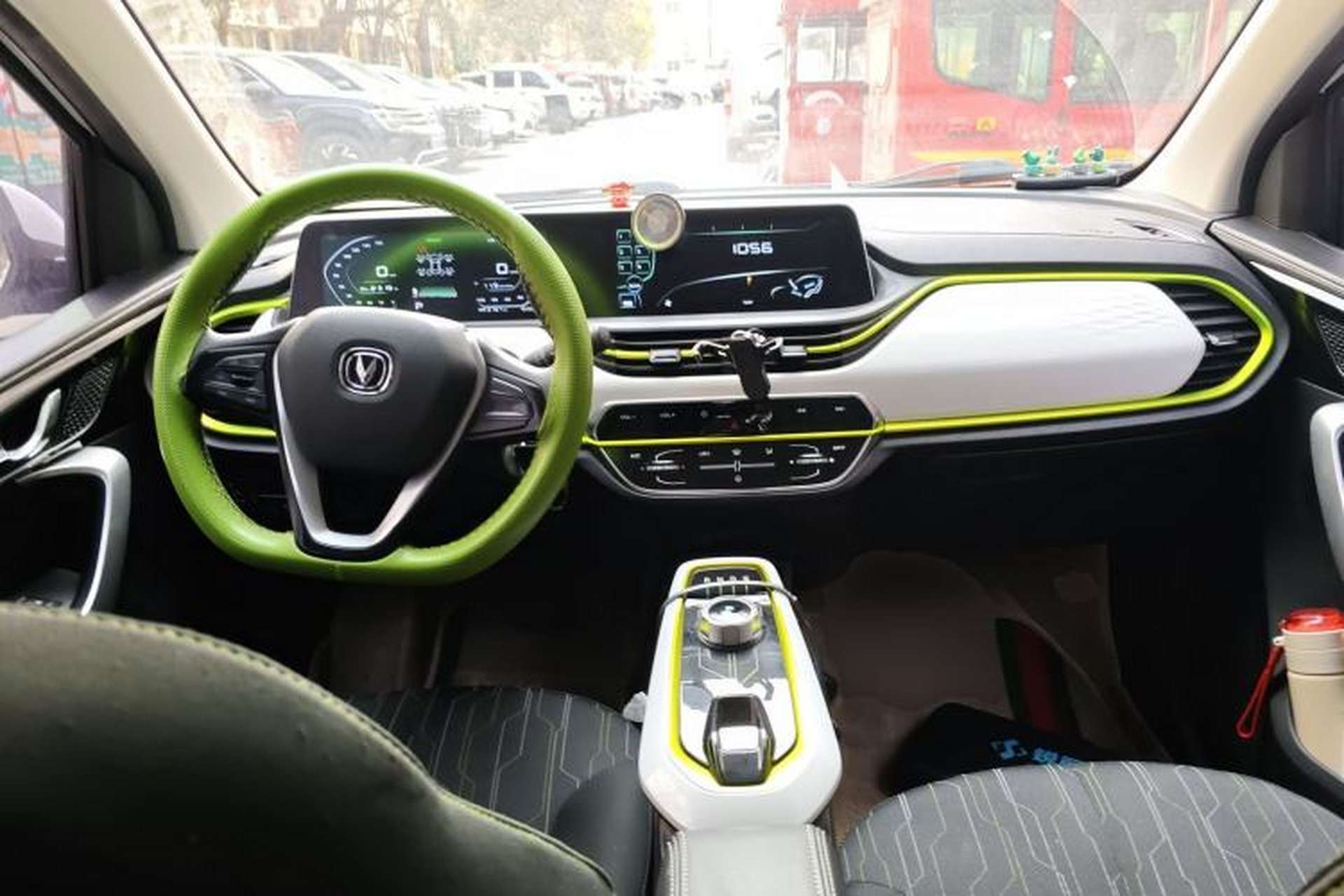 Used CHANGAN OSHAN Benni E-Star 2020 Heartbeat Edition NMC Lithium Center Console