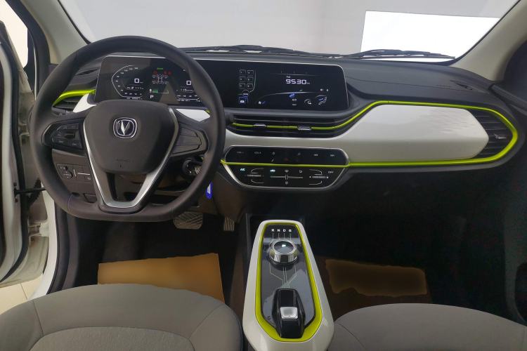 Used CHANGAN OSHAN Benni E-Star 2020 Heart Edition Lithium Iron Phosphate (31.95 kWh) Center Console