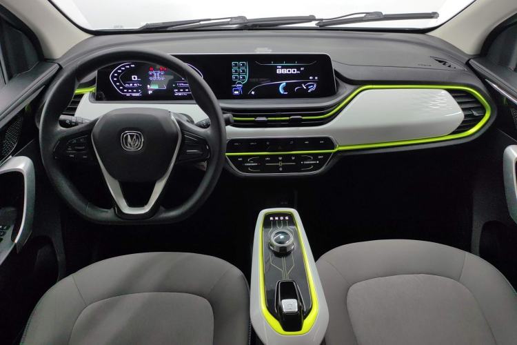 Used CHANGAN OSHAN Benni E-Star 2020 Heartbeat Edition NMC Lithium Center Console