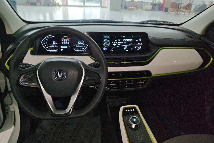 Used CHANGAN OSHAN Benni E-Star 2020 Heart Edition Lithium Iron Phosphate (31.18 kWh) Center Console