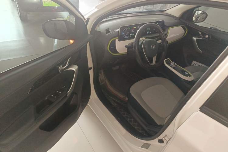 Used CHANGAN OSHAN Benni E-Star 2020 Heartbeat Edition NMC Lithium Driver Seat