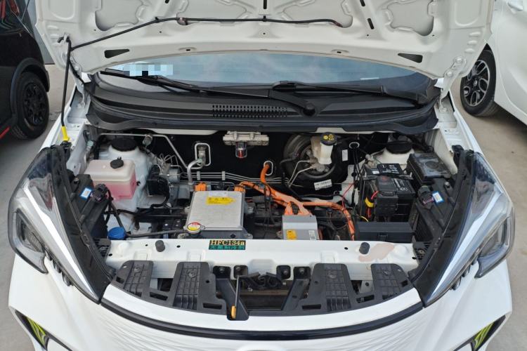 Used CHANGAN OSHAN Benni E-Star 2020 Heart Edition Lithium Iron Phosphate (31.95 kWh) Engine Bay