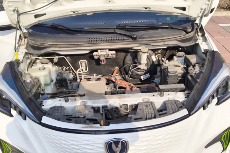 Used CHANGAN OSHAN Benni E-Star 2020 Heart Edition Lithium Iron Phosphate (31.18 kWh) Engine Bay