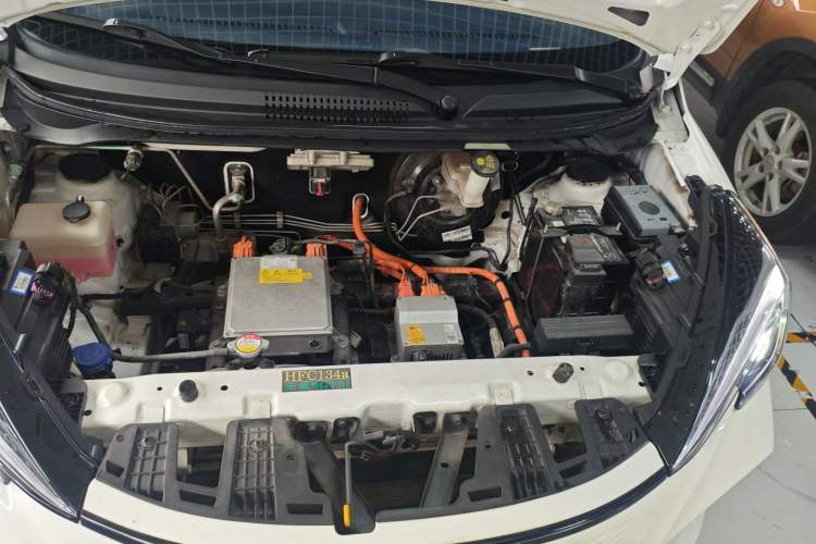 Used CHANGAN OSHAN Benni E-Star 2020 Heart Edition Lithium Iron Phosphate (31.95 kWh) Engine Bay