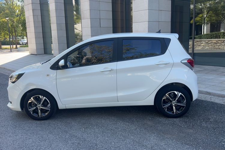 Used CHANGAN OSHAN Benni E-Star 2020 Heart Edition Lithium Iron Phosphate (31.18 kWh) Exterior 2