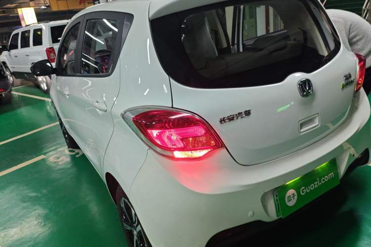 Used CHANGAN OSHAN Benni E-Star 2020 Heart Edition Lithium Iron Phosphate (31.95 kWh) Exterior 2