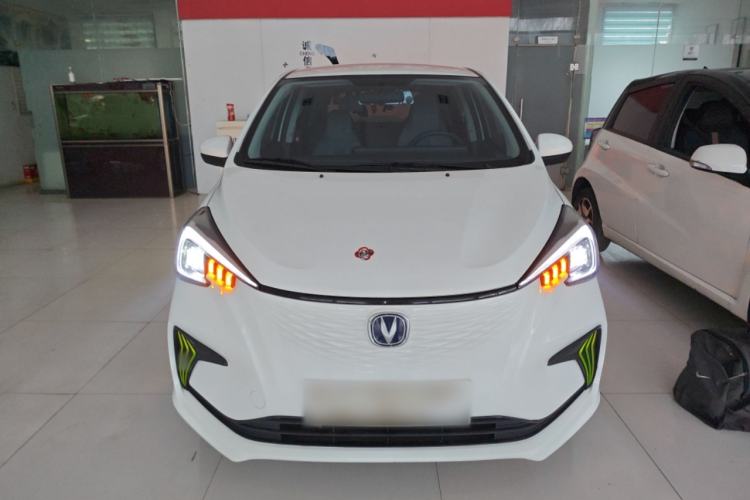 Used CHANGAN OSHAN Benni E-Star 2020 Heart Edition Lithium Iron Phosphate (31.18 kWh) Front