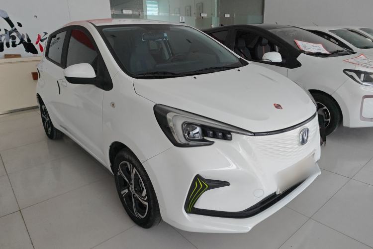 Used CHANGAN OSHAN Benni E-Star 2020 Heart Edition Lithium Iron Phosphate (31.18 kWh) Front Right 45 Deg