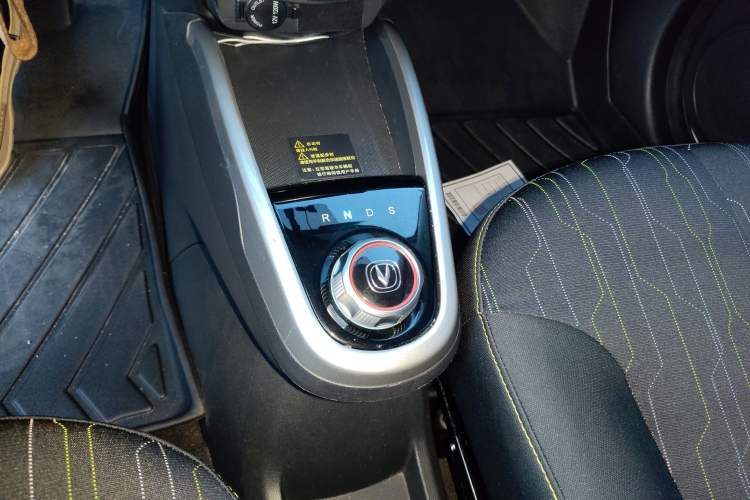 Used CHANGAN OSHAN Benni E-Star 2020 Xinyue Edition Lithium Iron Phosphate (31.18 kWh) Gear Lever