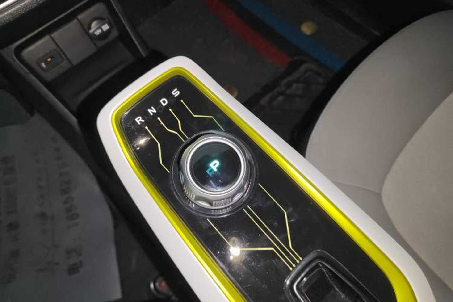 Used CHANGAN OSHAN Benni E-Star 2020 Heart Edition Lithium Iron Phosphate (31.18 kWh) Gear Lever