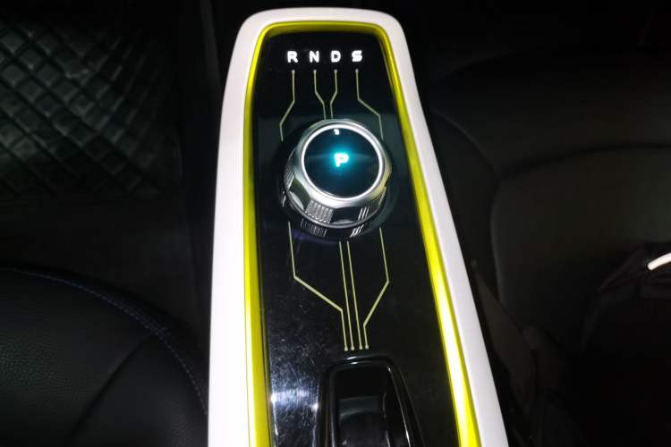 Used CHANGAN OSHAN Benni E-Star 2020 Heartbeat Edition NMC Lithium Gear Lever