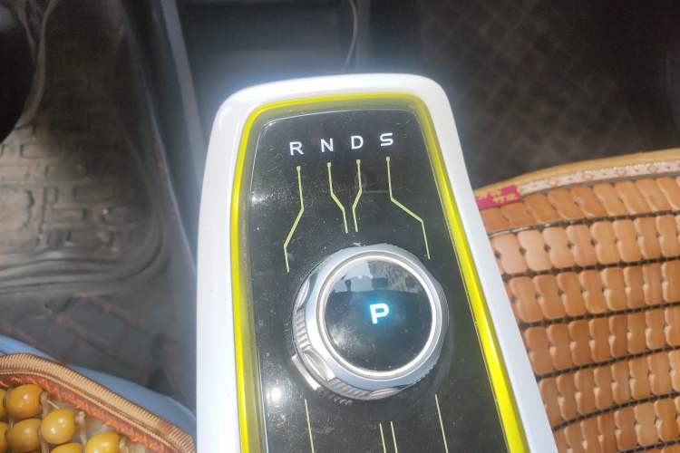 Used CHANGAN OSHAN Benni E-Star 2020 Xinyue Edition Lithium-NMC Gear Lever
