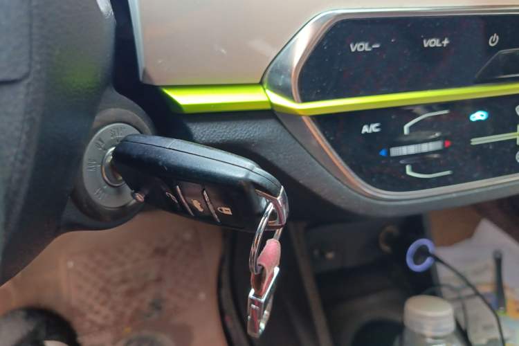 Used CHANGAN OSHAN Benni E-Star 2020 Xinyue Edition Lithium Iron Phosphate (31.18 kWh) Interior 1
