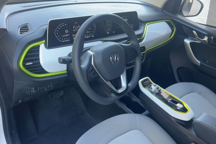 Used CHANGAN OSHAN Benni E-Star 2020 Heart Edition Lithium Iron Phosphate (31.18 kWh) Interior 1