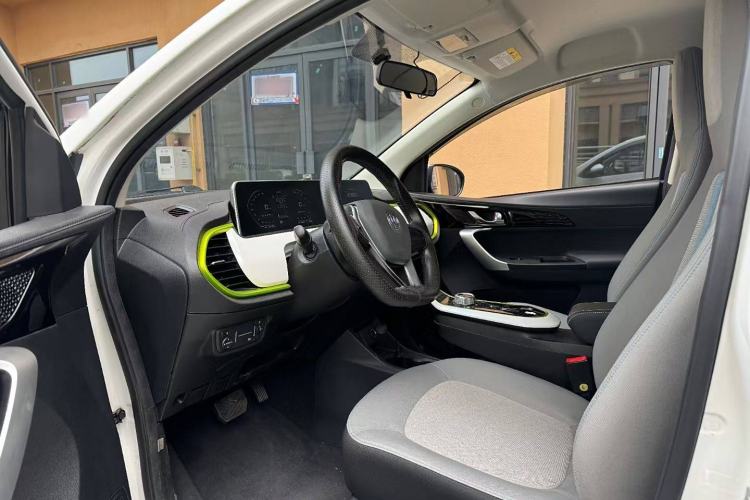Used CHANGAN OSHAN Benni E-Star 2020 Heartbeat Edition NMC Lithium Interior 2
