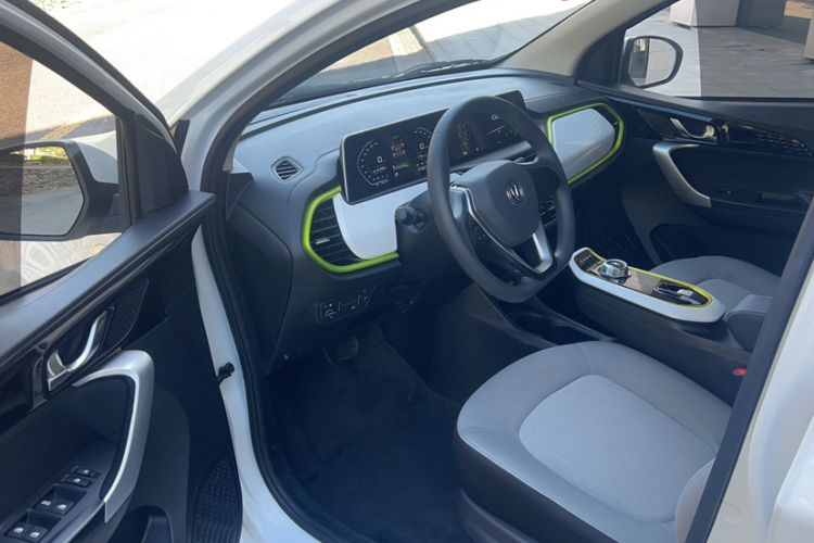 Used CHANGAN OSHAN Benni E-Star 2020 Heart Edition Lithium Iron Phosphate (31.18 kWh) Interior 2