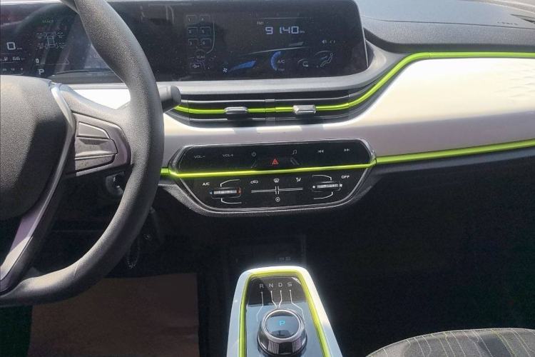 Used CHANGAN OSHAN Benni E-Star 2020 Heartbeat Edition NMC Lithium Interior 2