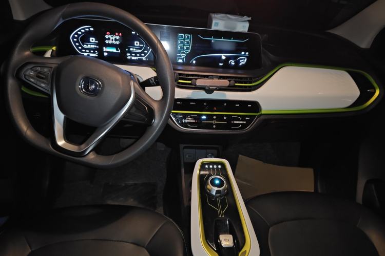 Used CHANGAN OSHAN Benni E-Star 2020 Heartbeat Edition NMC Lithium Interior 2