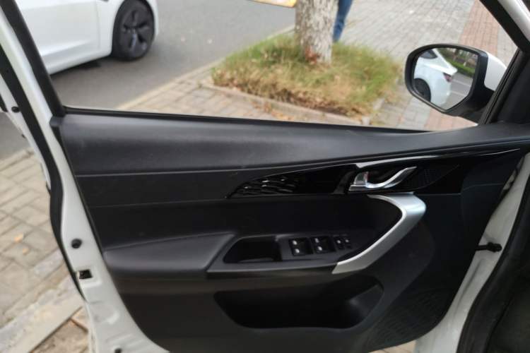 Used CHANGAN OSHAN Benni E-Star 2020 Xinyue Edition Lithium-NMC Interior 4