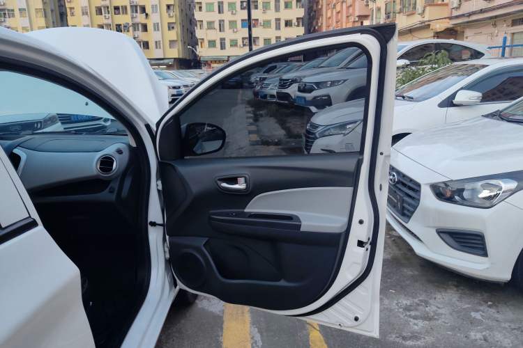 Used CHANGAN OSHAN Benni E-Star 2020 Xinyue Edition Lithium Iron Phosphate (31.18 kWh) Interior 5