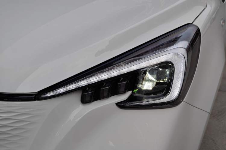 Used CHANGAN OSHAN Benni E-Star 2020 Heartbeat Edition NMC Lithium Left Front Headlight