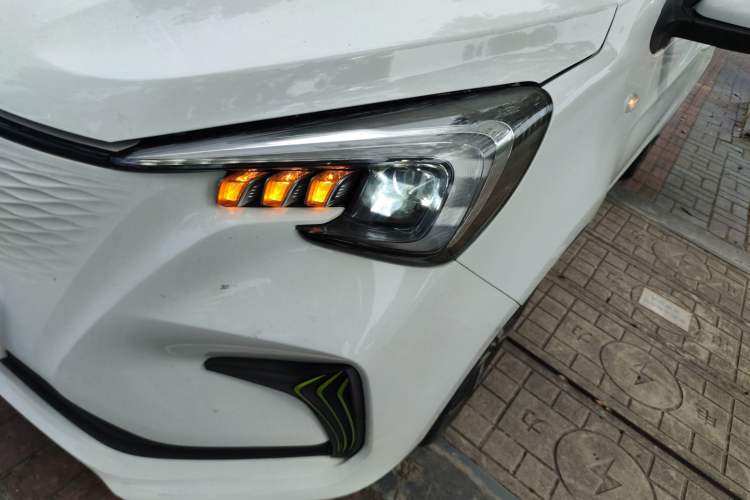 Used CHANGAN OSHAN Benni E-Star 2020 Xinyue Edition Lithium-NMC Left Front Headlight