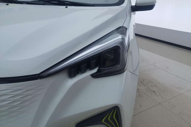 Used CHANGAN OSHAN Benni E-Star 2020 Heart Edition Lithium Iron Phosphate (31.95 kWh) Left Front Headlight