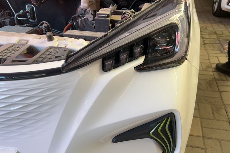Used CHANGAN OSHAN Benni E-Star 2020 Heart Edition Lithium Iron Phosphate (31.18 kWh) Left Front Headlight