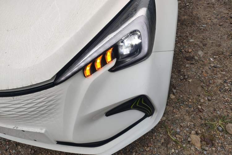Used CHANGAN OSHAN Benni E-Star 2020 Heartbeat Edition NMC Lithium Left Front Headlight