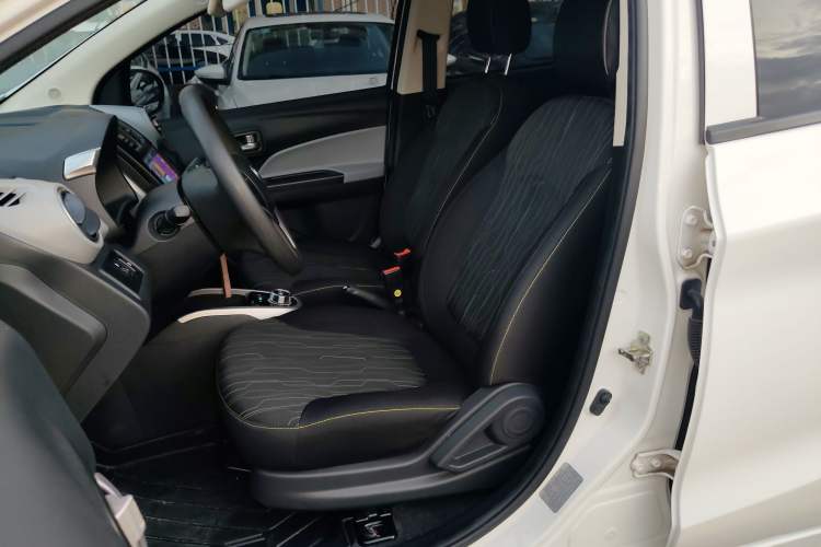 Used CHANGAN OSHAN Benni E-Star 2020 Xinyue Edition Lithium Iron Phosphate (31.18 kWh) Left Front Seat