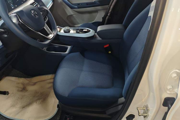 Used CHANGAN OSHAN Benni E-Star 2020 Heart Edition Lithium Iron Phosphate (31.95 kWh) Left Front Seat