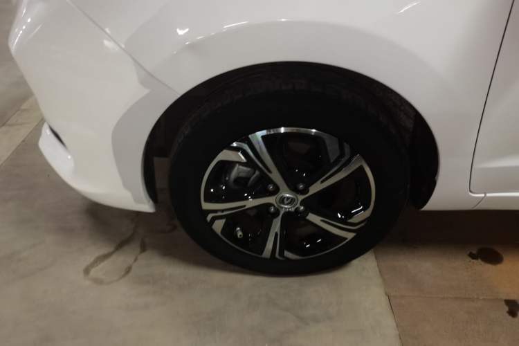 Used CHANGAN OSHAN Benni E-Star 2020 Heartbeat Edition NMC Lithium Left Front Wheel Hub