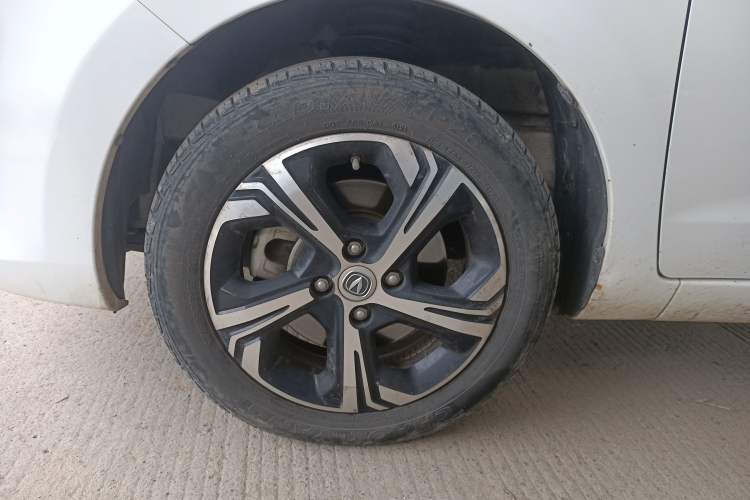 Used CHANGAN OSHAN Benni E-Star 2020 Heartbeat Edition NMC Lithium Left Front Wheel Hub