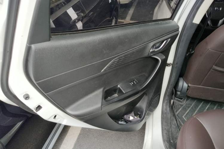Used CHANGAN OSHAN Benni E-Star 2020 Heartbeat Edition NMC Lithium Left Rear Door Interior