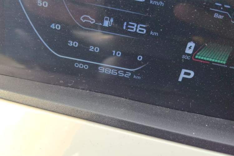 Used CHANGAN OSHAN Benni E-Star 2020 Heartbeat Edition NMC Lithium Odometer Close Up
